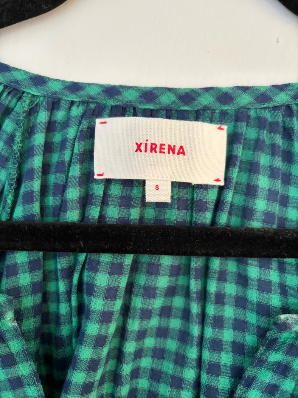 XiRENA Green and Black Checked Long-Sleeve V-Neck Blouse - Picture 2 of 4